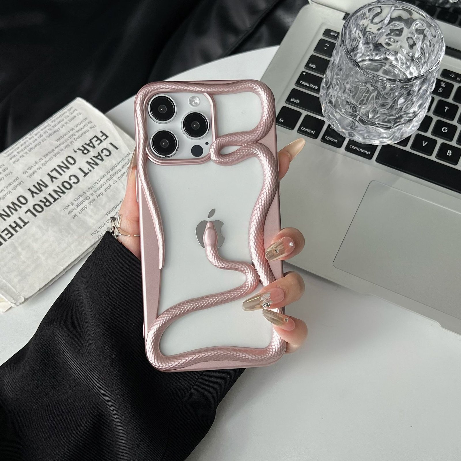 H4a83e19d4e3241b9bb3f4b05c9bc0497G Coque en forme de serpent creux - Rose – Image 1